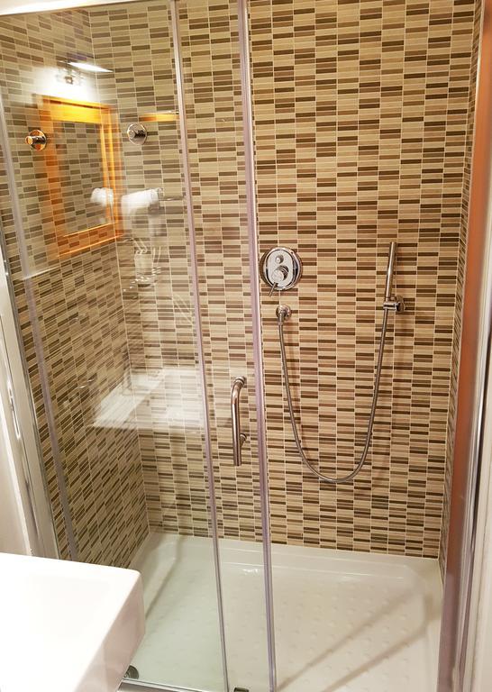 Guest house Rhome 20 3*